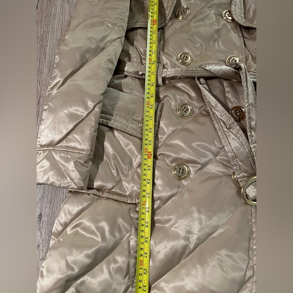 Coat - Picture 15 of 16